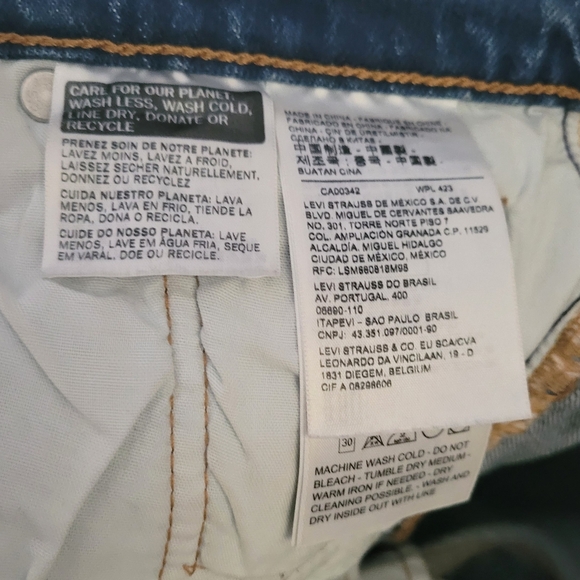 Levi's Wedgie High Waist Button Fly Destroyed Ankle Jeans 24 x 28 S40197 - Picture 7 of 8